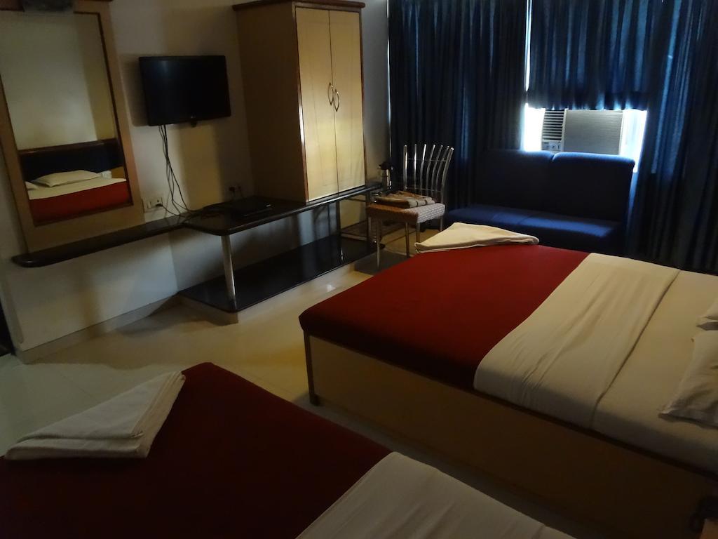 Hotel Ashwin Bombay Esterno foto