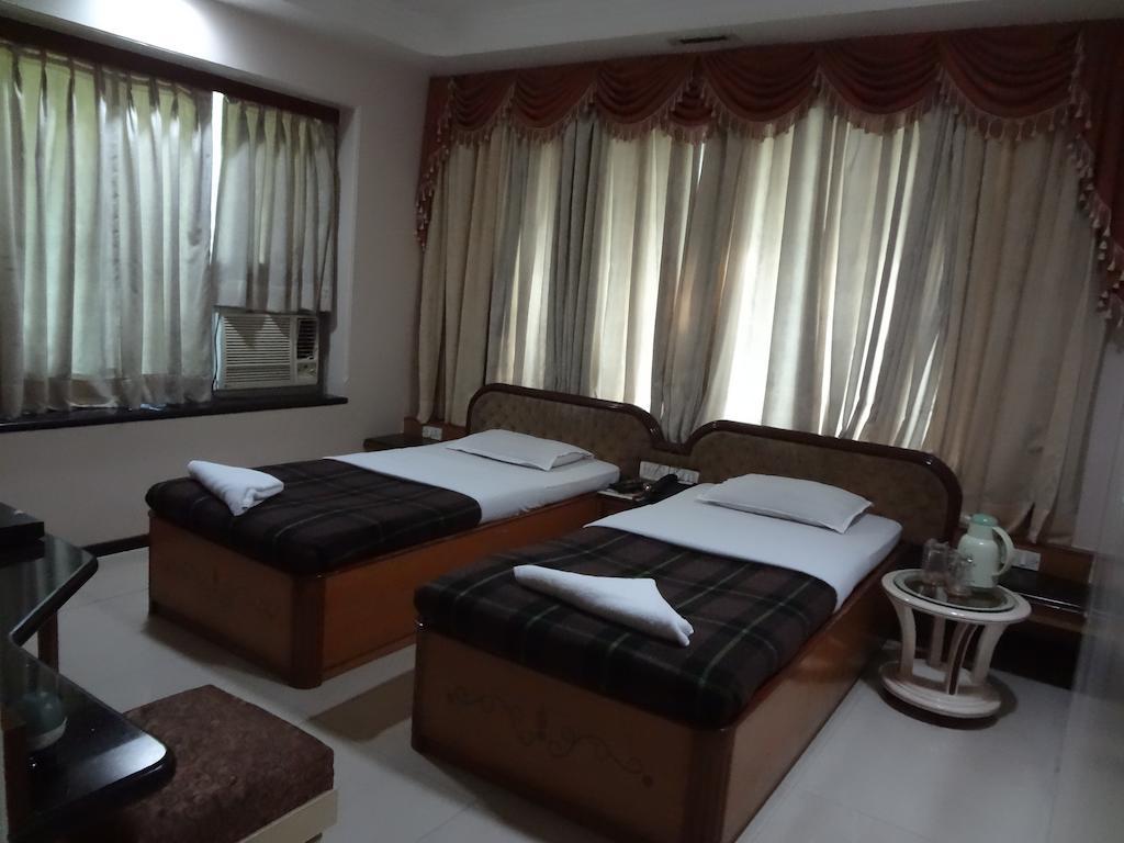 Hotel Ashwin Bombay Esterno foto