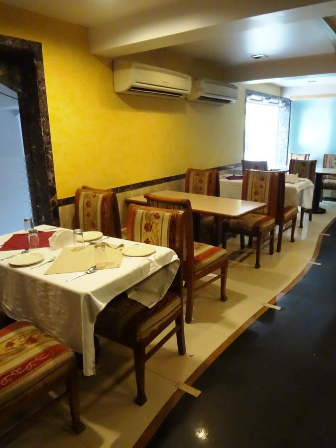 Hotel Ashwin Bombay Esterno foto