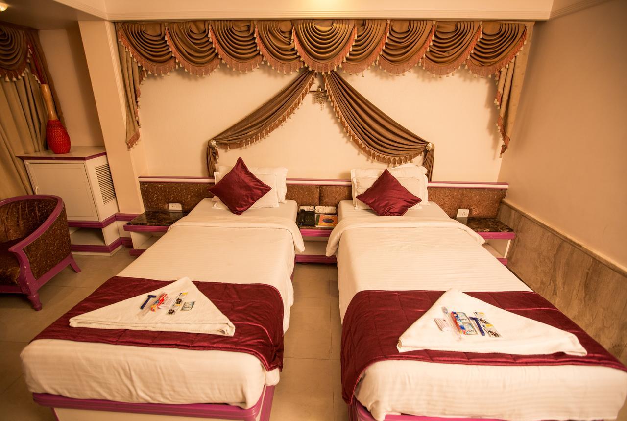 Hotel Ashwin Bombay Esterno foto